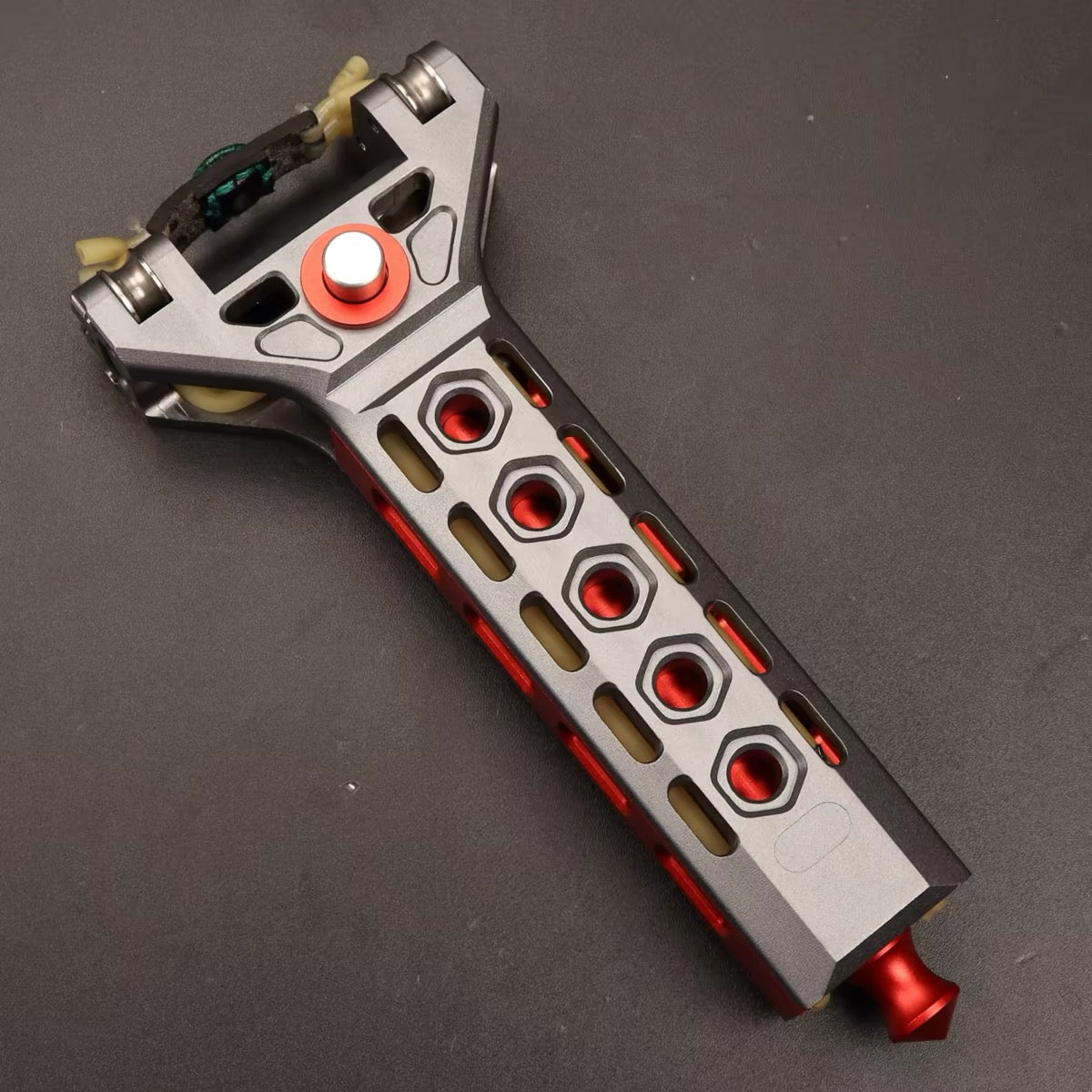 Semi-automatic slingshot